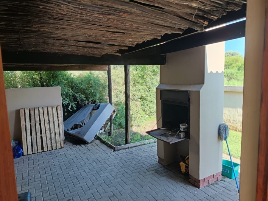 To Let 3 Bedroom Property for Rent in Hillside Free State